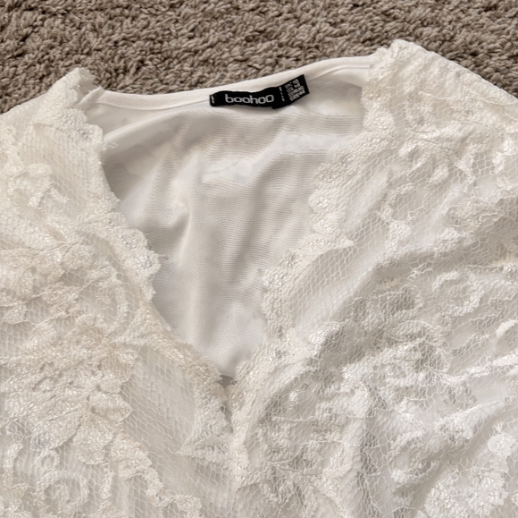 NWOT Elegant White Lace Bodysuit Top - Picture 3 of 4